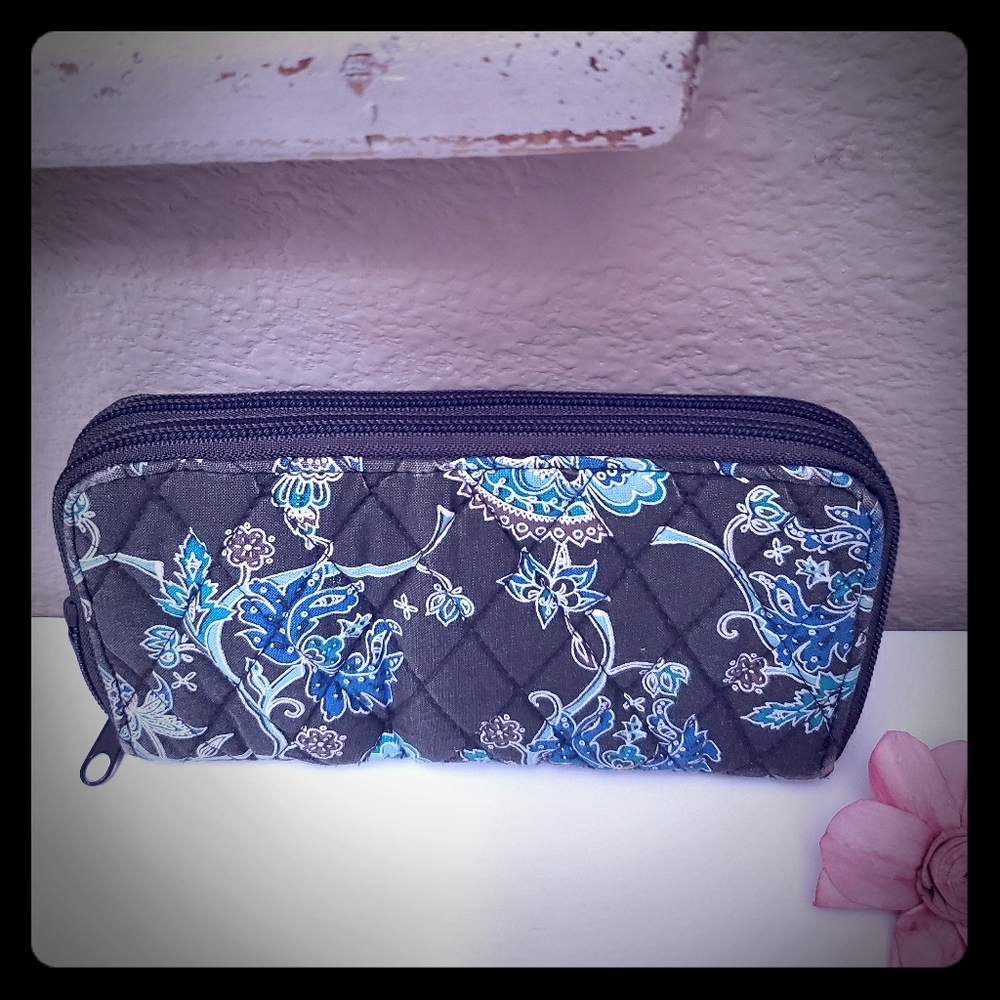 Tanya Lee WALLET Quilted FLOWER PRINT